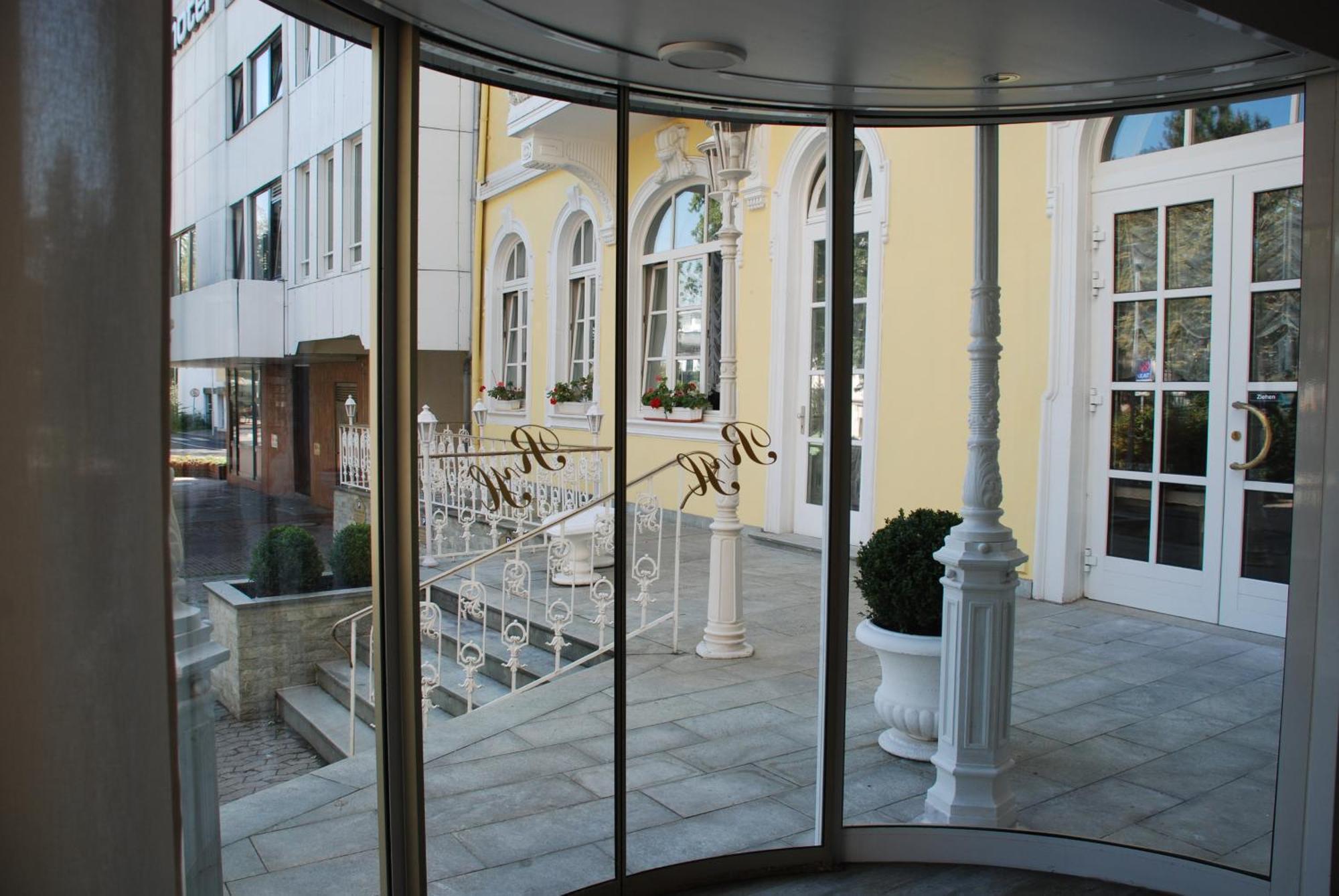 Hotel Rheinischer Hof Bad Soden Bad Soden am Taunus Exterior photo